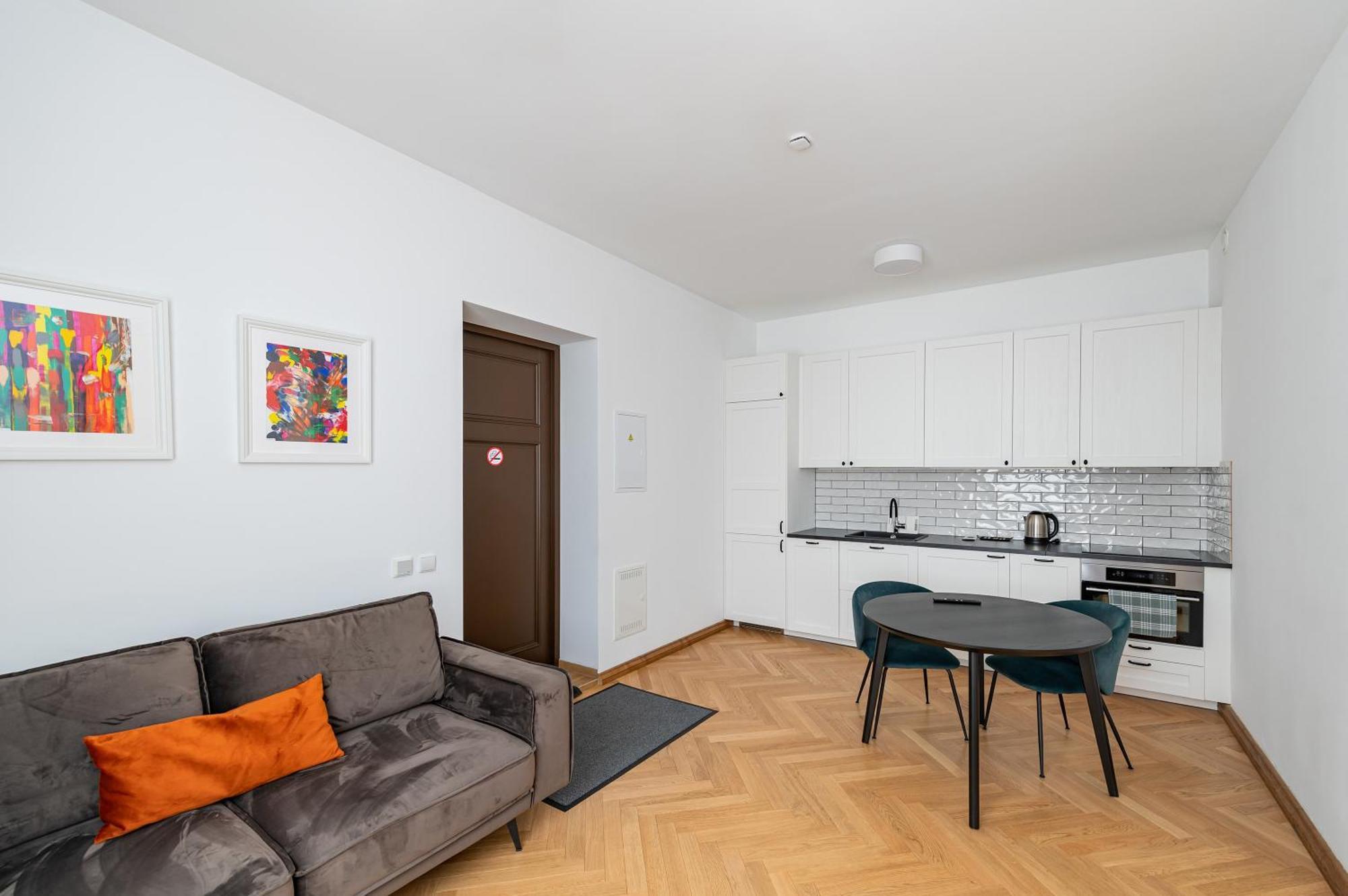 Park Avenue Apartments By Hostlovers Kaunas Room photo